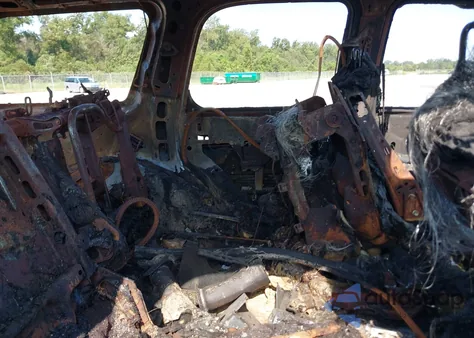 2007 Chevrolet Tahoe Ltz z USA, uszkodzony, nr VIN 1GNFC13J27R135845